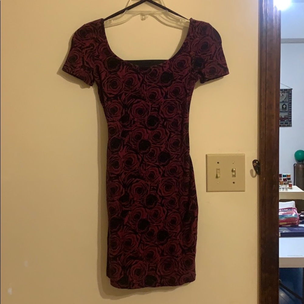 DONATING SOON Material Girl Rose Floral Purple Bodycon Dress Size XS - Picture 2 of 5